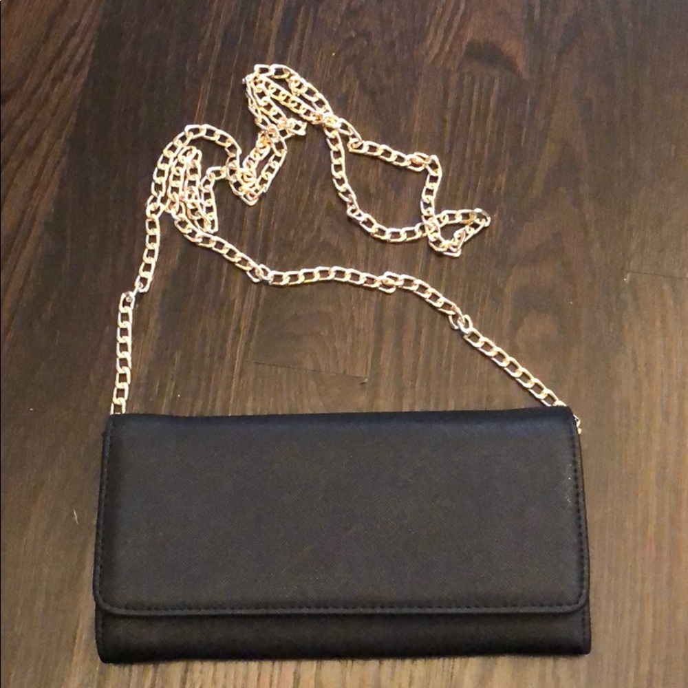 black hand or shoulder bag